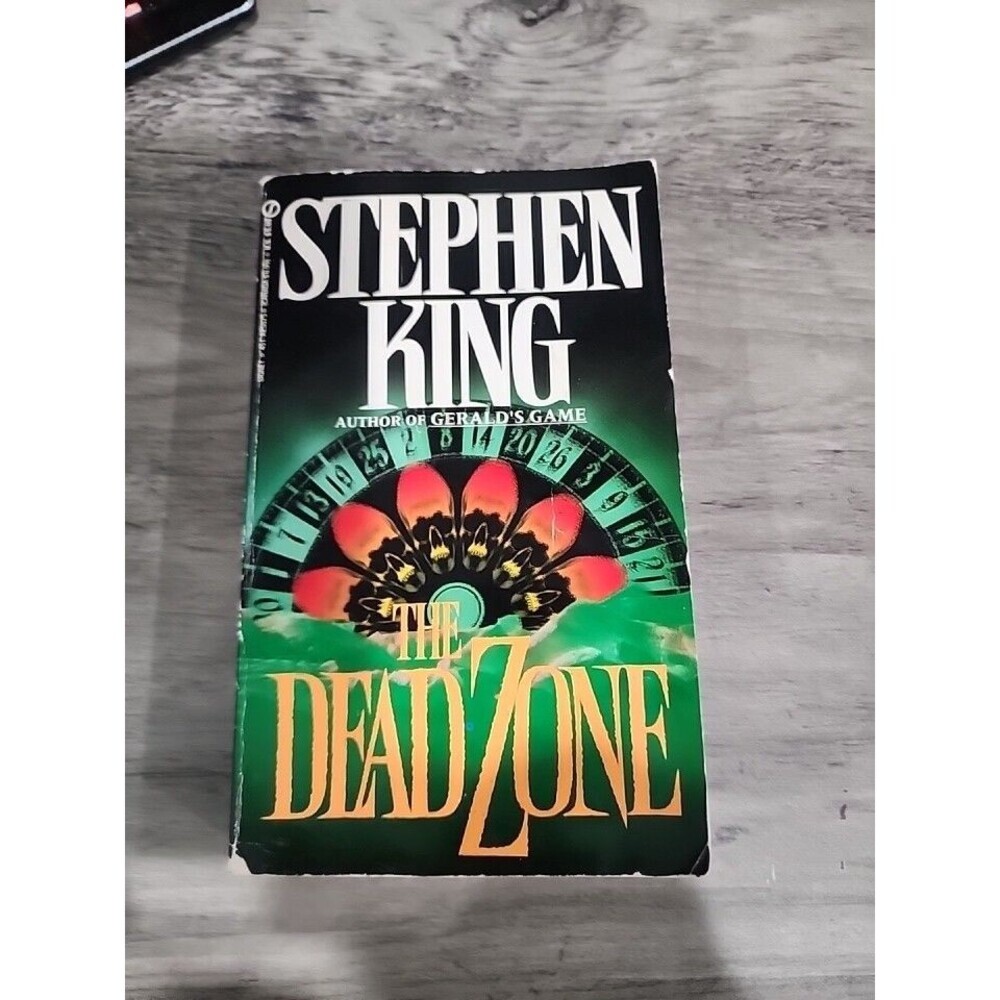 The Dead Zone Stephen King 1980 Signet Paperback Horror Penguin